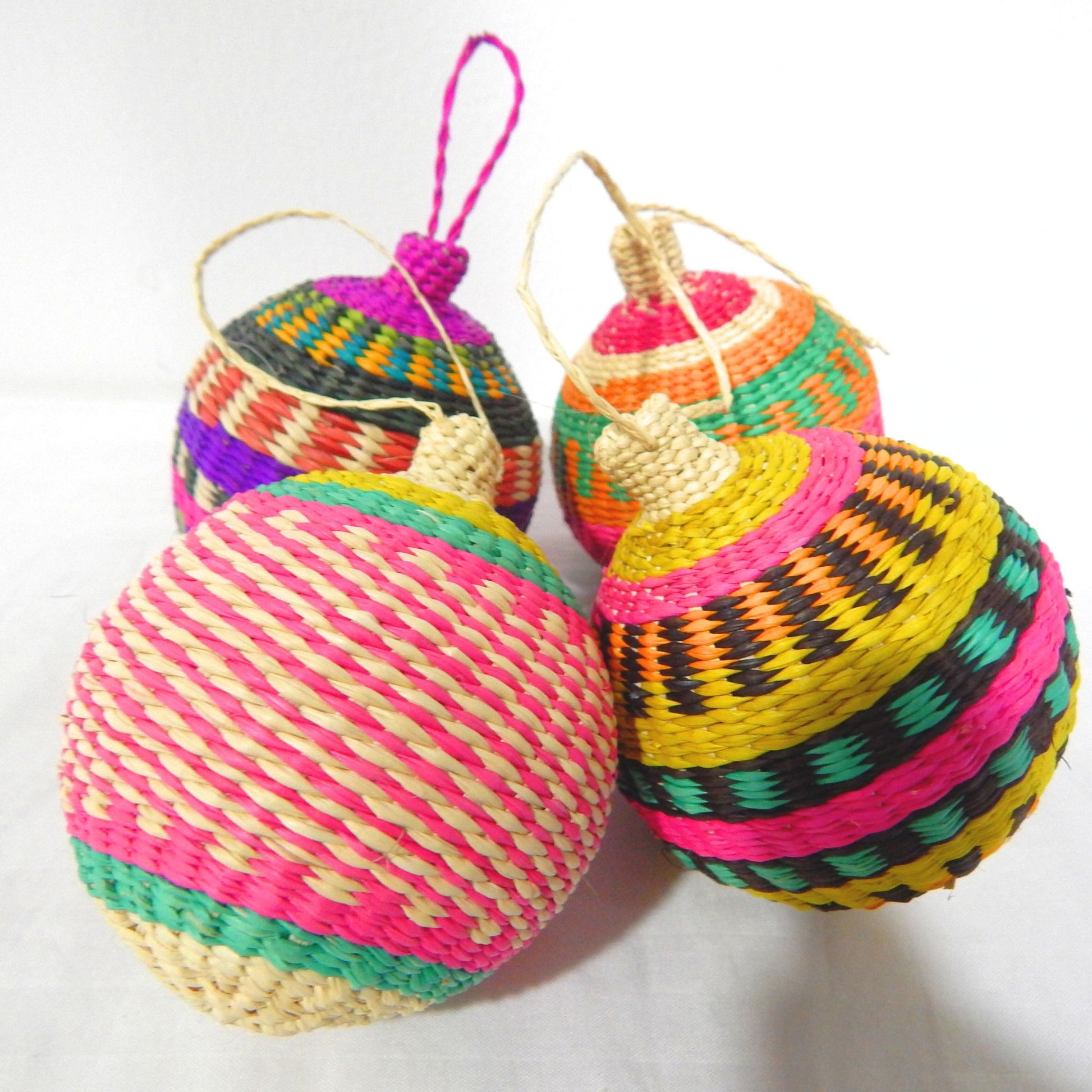 Bolas de Navidad Guáitara (Set de 4)